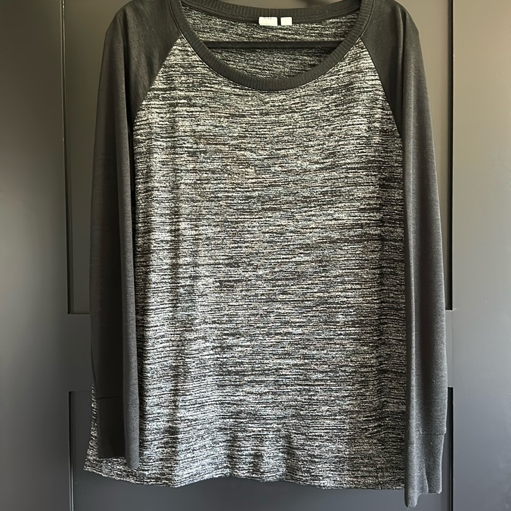Ladies long sleeve casual top